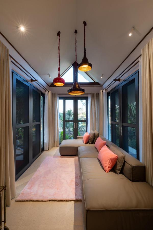 Entire Luxury Private Pool No.8 Biệt thự Chiang Mai